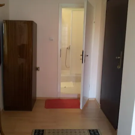 Къща за гости The House Next To The Beach 3*